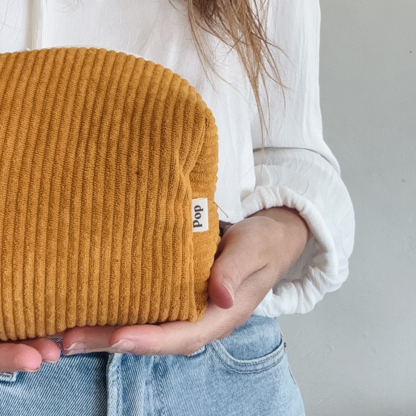 Trousse velours jaune