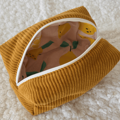 Trousse velours jaune